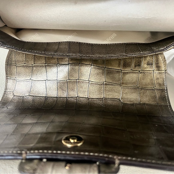 Elegant Gold Croc-Embossed Bag